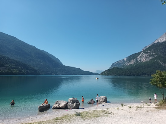Lago Di Molveno Beach