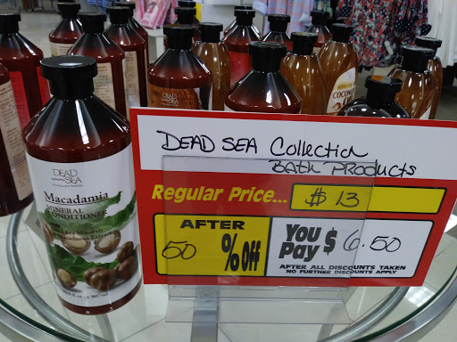 Department Store «Bon-Ton», reviews and photos, 400 Eisenhower Dr, Hanover, PA 17331, USA