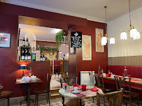 Atmosphère du Restaurant Café des Bains à Aix-les-Bains - n°14