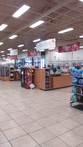 Clothing Store «Burlington Coat Factory», reviews and photos, 1555 S Lake St, Mundelein, IL 60060, USA