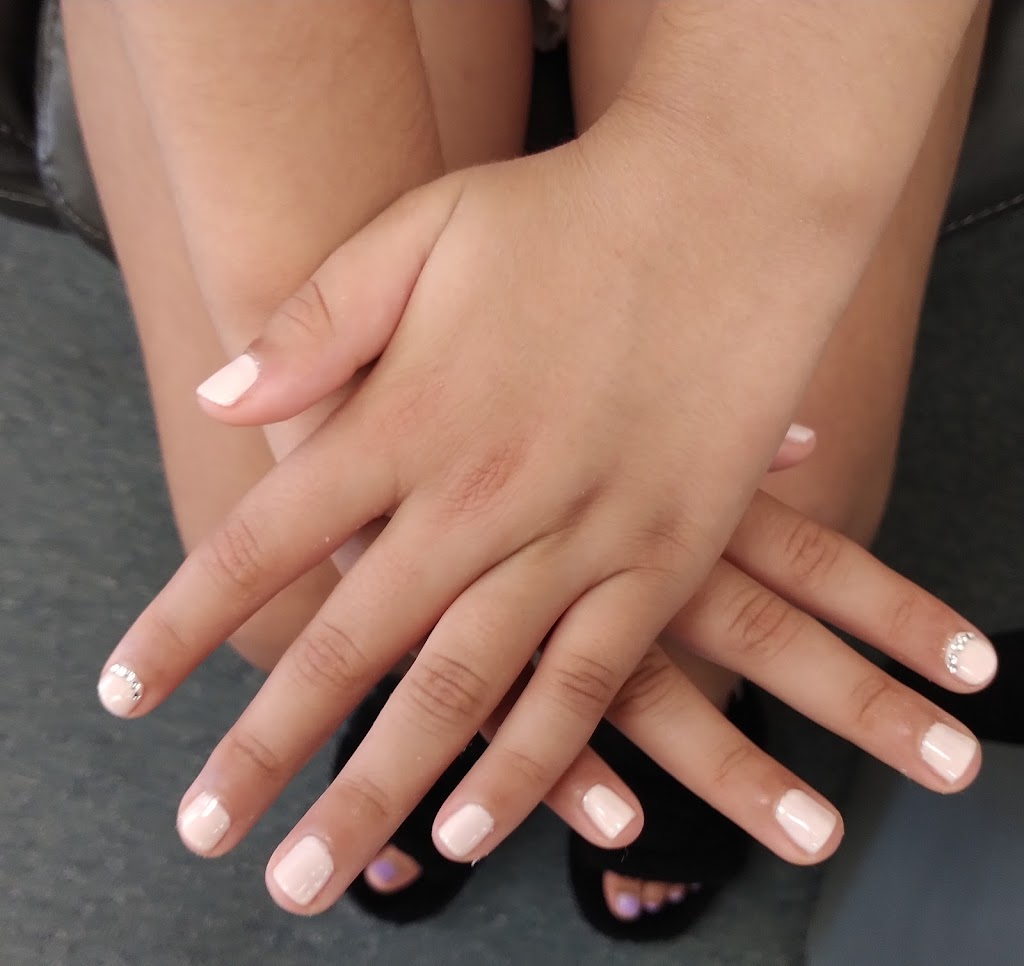 Cali Nails 93313