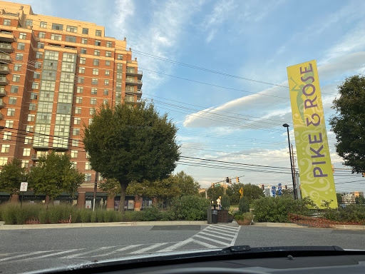 Gym «LA Fitness», reviews and photos, 8616 Cameron St, Silver Spring, MD 20910, USA