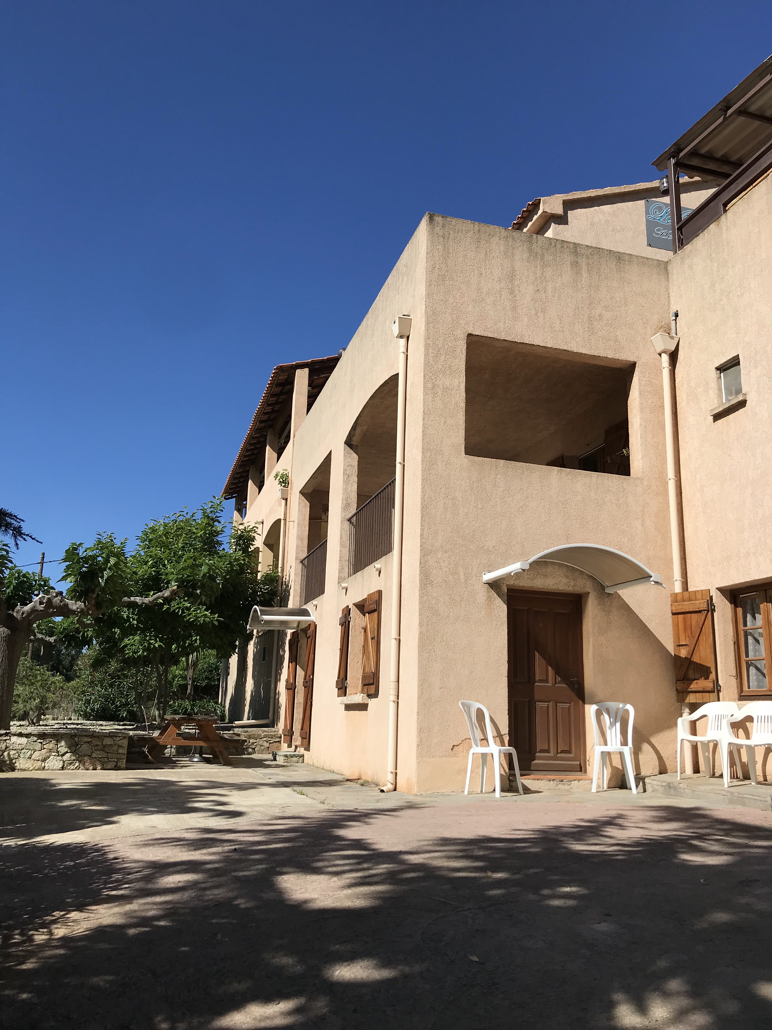 Photo n° 2 de l'avis de Rene.a fait le 13/06/2018 à 07:25