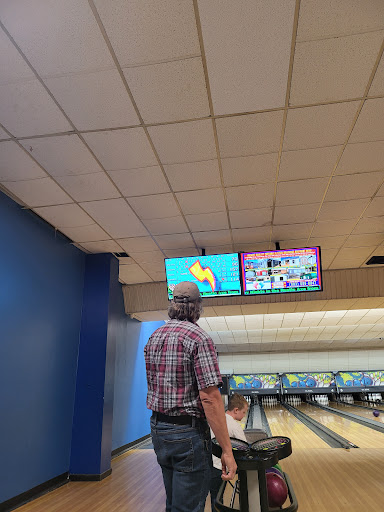 Bowling Alley «Oil Bowl Lanes», reviews and photos, 1102 W Cotton St, Longview, TX 75604, USA