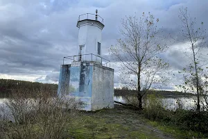 Warrior Rock Lighthouse Point Trailhead image