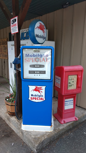 Gourmet Grocery Store «Country Store», reviews and photos, 288 PA-507, Tafton, PA 18464, USA