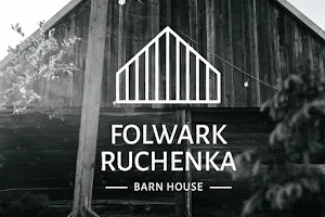 Folwark Ruchenka - Barn House. Warsztaty, koncerty, ślub w plenerze i wesela w stodole image