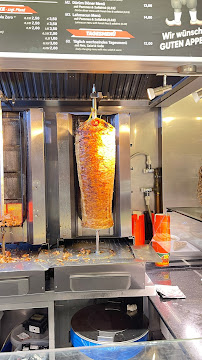 Restauration rapide Ünlü Kebap à Frankfurt (la carte)