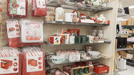 Department Store «Marshalls», reviews and photos, 11239 Ventura Blvd, Studio City, CA 91604, USA