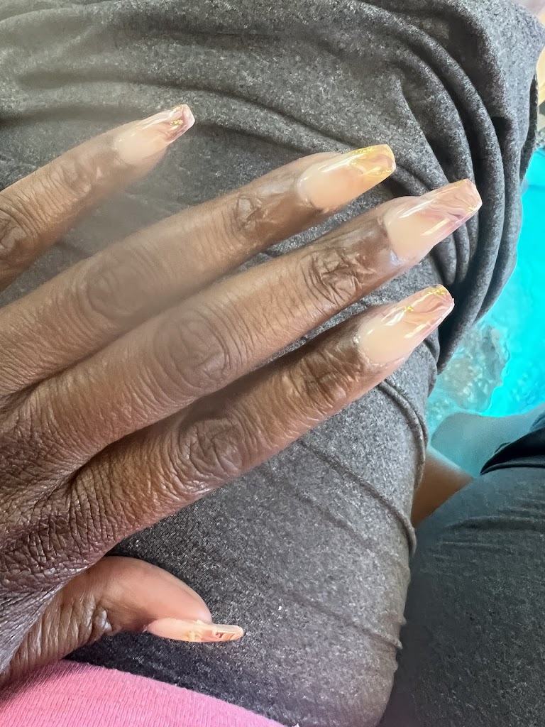 Lee Nail Salon 29681