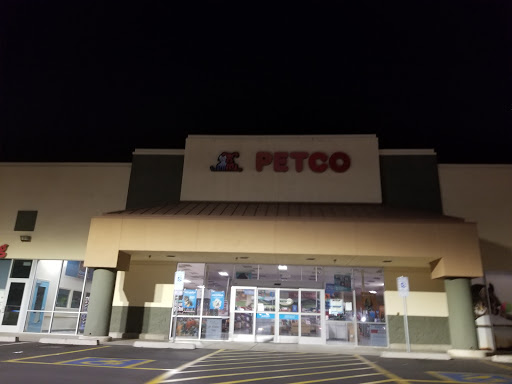 Pet Supply Store «Petco Animal Supplies», reviews and photos, 2784 W Peoria Ave, Phoenix, AZ 85029, USA