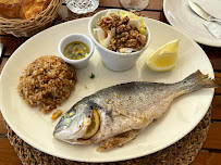 Bar du Restaurant de spécialités à base de poisson-pêcheur Au Doyen à Marseille4:00PM - n°1