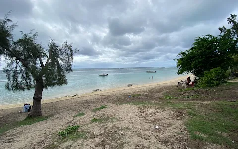 Balaclava Public Beach image