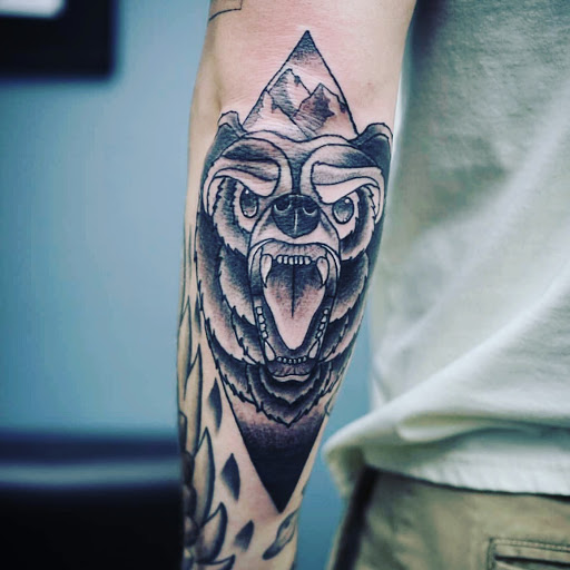 Explore bg3 tattoo ideas, creative tattoo ideas in Memphis, available at Studio 42