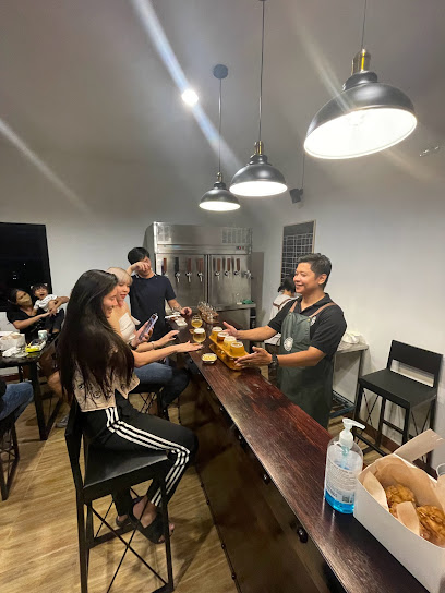 Bangkaew Bar & Bistro