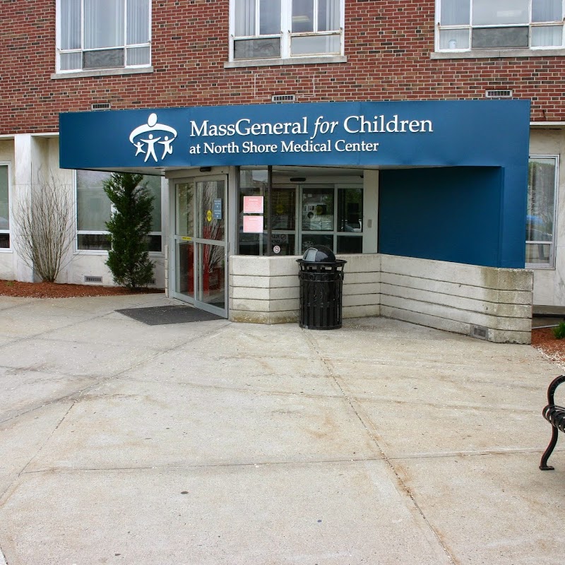 MassGeneral for Children specialists at Salem Hospital