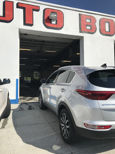 Auto Body Shop «Central Auto Body Collision», reviews and photos, 422 Saw Mill River Rd, Yonkers, NY 10701, USA