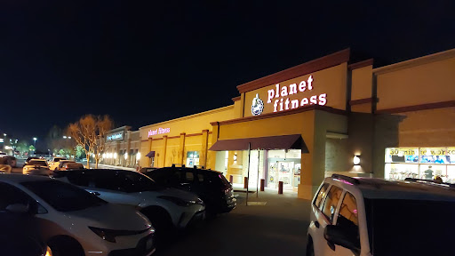 Gym «Planet Fitness», reviews and photos, 4001 California Ave, Bakersfield, CA 93309, USA