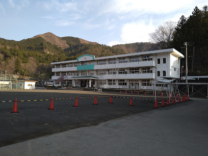 都留市立旭小学校