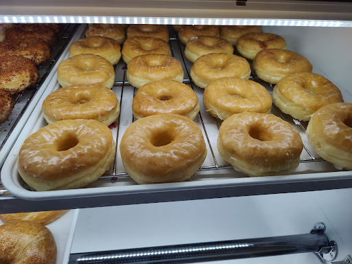 Donut Shop «King Donuts», reviews and photos, 608 Lyndon Ln, Louisville, KY 40222, USA