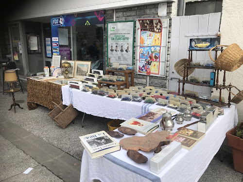 J'EAN GRANGE BROCANTE à Louvie-Juzon