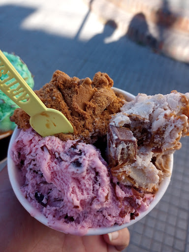 Vëllezo Helados - Ice cream shop en Ensenada