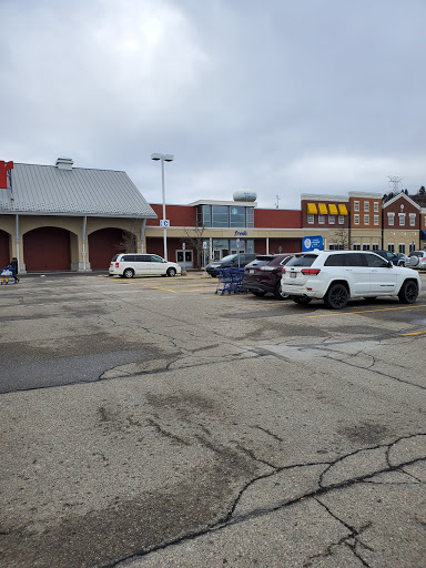 Grocery Store «Meijer», reviews and photos, 6001 Highland Rd, White Lake, MI 48383, USA