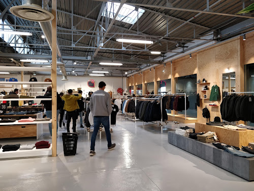 Magasin de vêtements Carhartt WIP Outlet Troyes Pont-Sainte-Marie