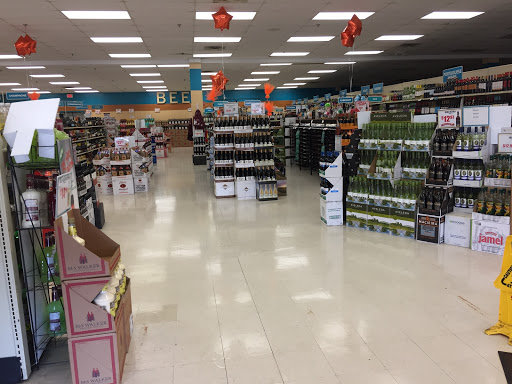 Wine Store «Douglas Wine & Spirits», reviews and photos, 500 Kings Hwy, New Bedford, MA 02745, USA