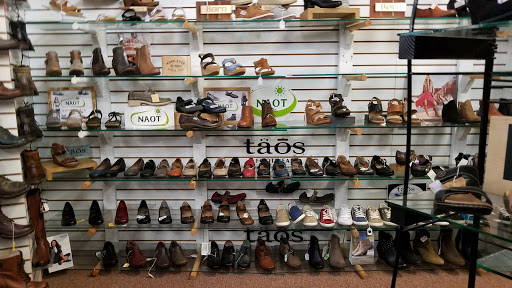 Shoe Store «Heel & Sole Shoes», reviews and photos, 708 Mangrove Ave, Chico, CA 95926, USA