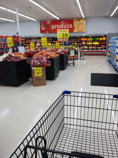 Grocery Store «Save-A-Lot», reviews and photos, 833 Louisville Rd, Frankfort, KY 40601, USA