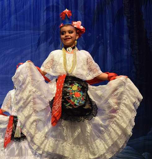 Flamenco school Garland
