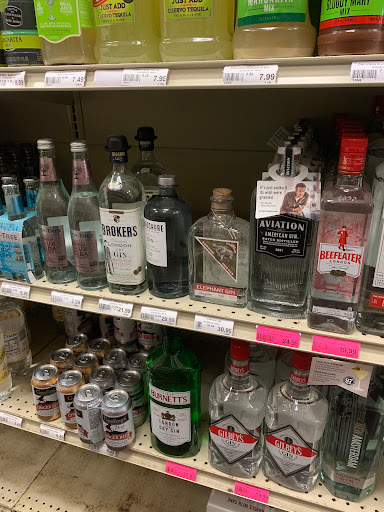 Wine Store «Brookfield Country Wine & Spirits», reviews and photos, 143 Federal Rd, Brookfield, CT 06804, USA