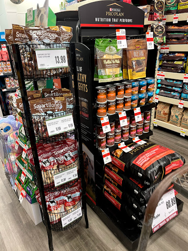Pet Supply Store «Pet Supplies Plus», reviews and photos, 2480 Albany Ave, West Hartford, CT 06117, USA