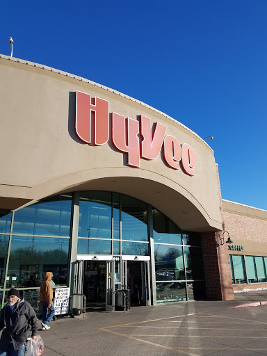 Supermarket «Hy-Vee», reviews and photos, 910 N Jefferson Way, Indianola, IA 50125, USA