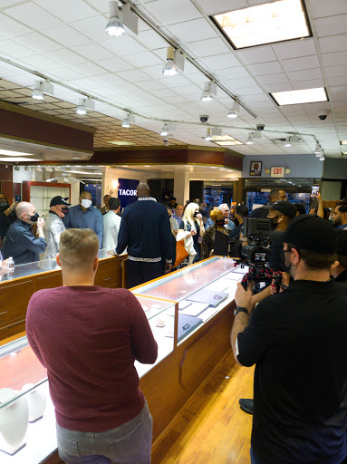 Jewelry Store «Golden Nugget Jewelers», reviews and photos, 800 Chestnut St, Philadelphia, PA 19107, USA