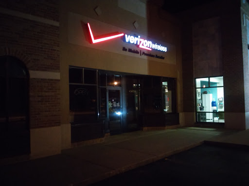 Cell Phone Store «Mobile Life Verizon Authorized Retailer, Copeland Avenue, LaCrosse, WI», reviews and photos, 40 Copeland Ave, La Crosse, WI 54603, USA