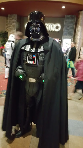 Movie Theater «Cobb Liberty Luxury 15 & Cinébistro», reviews and photos, 7514 Bales St, Liberty Township, OH 45069, USA