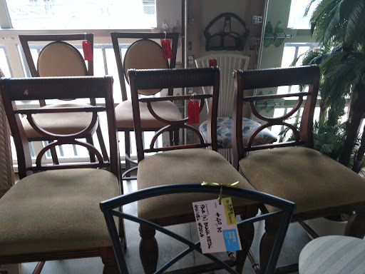 Donations Center «Habitat for Humanity Sarasota ReStore», reviews and photos