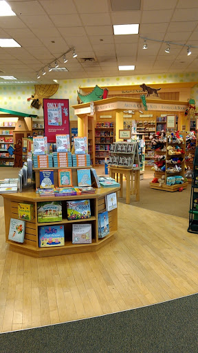 Book Store «Barnes & Noble», reviews and photos, 5959 Triangle Town Blvd, Raleigh, NC 27616, USA