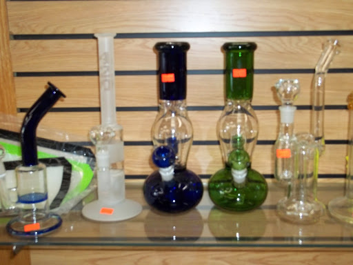 Tobacco Shop «Tobacco One Smoke Shop», reviews and photos, 1220 E Yorba Linda Blvd, Placentia, CA 92870, USA