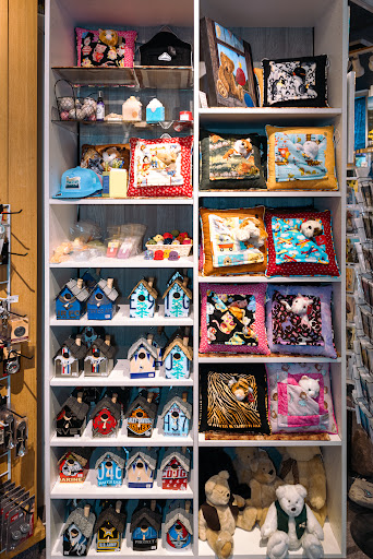 Gourmet Grocery Store «NW Food & Gifts», reviews and photos, 445 NE 3rd St, McMinnville, OR 97128, USA