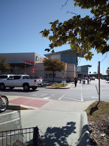 Grocery Store «H-E-B plus!», reviews and photos, 420 W Bandera Rd, Boerne, TX 78006, USA