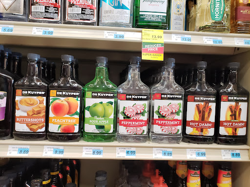 Grocery Store «Gualala Supermarket», reviews and photos, 39225 CA-1, Gualala, CA 95445, USA