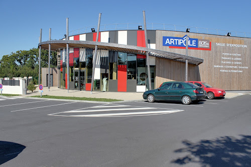 Salle d'exposition ARTIPÔLE BOIS à Saint Nazaire à Saint-Nazaire