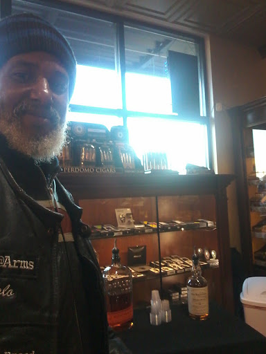 Lounge «Cigar Realm», reviews and photos, 11657 Lakeridge Pkwy, Ashland, VA 23005, USA