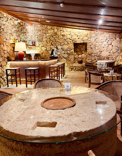 Mas Salvi Restaurant - Carrer de Carmany, s/n, 17256 Pals, Girona, Spain