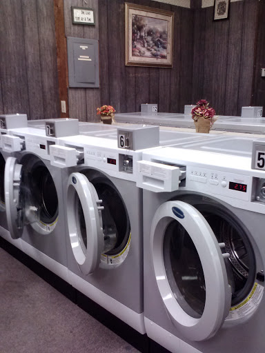 Cleaners «Village Fabric Care Center», reviews and photos, 12 Klarides Village Dr, Seymour, CT 06483, USA