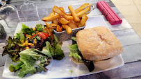 Hamburger du Restaurant BRASSERIE LES VISITEURS à Padirac - n°11