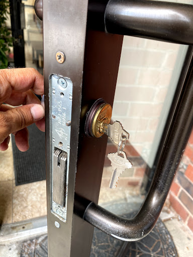 Locksmith «Locksmith Queens.mobi», reviews and photos, 23-25 35th St, Astoria, NY 11105, USA